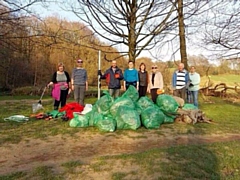 Heywood litter pick