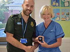 Chief Nursing Officer for England, Ruth May presented an award to Advanced Practitioner, Craig Hayden