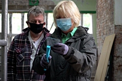 Volunteers at Hopwood Hall learn how to renovate leaded windows