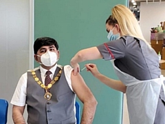 Deputy Mayor of Rochdale, Aasim Rashid gets his vaccination