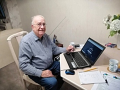 Rochdale resident, Alan Reeves, has been attending the online classes with assistance from Link4Life and HMR Circle