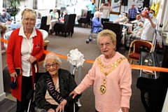 Sunnyside Rest Home Manager Clare Greenwood, Ethel Taylor and Whitworth Mayor Councillor Maureen Jones at Sunnybank Day Centre