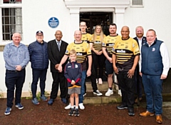 Players from through the years also attended the unveiling including one of the original Fijian pioneers Michael Ratu Snr who signed for Hornets in 1965, and his son Emon, who played for the club in the 1990s