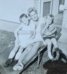 Sharon Crompton with her sister Vicky, and mum Sylvia