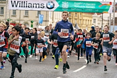 The 1 mile family fun run route takes participants through Broadfield Park