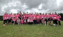 Elm Wood School team joins Race for Life to support teacher undergoing cancer treatment