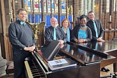 Voci Voices: (left to right) Jonathan Ellis, Eric Cymbir, Elizabeth Ambrose, Margaret Ferguson and Mackenzie Paget